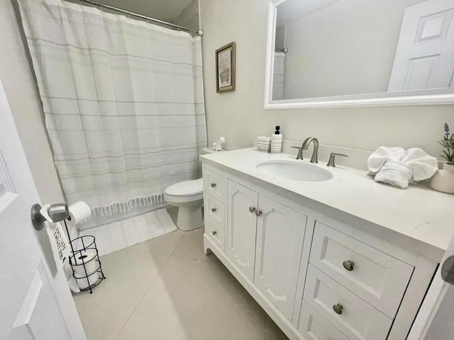 Stylish 3/2 Getaway! Near Theme Parks! Villa Lakeland Kültér fotó
